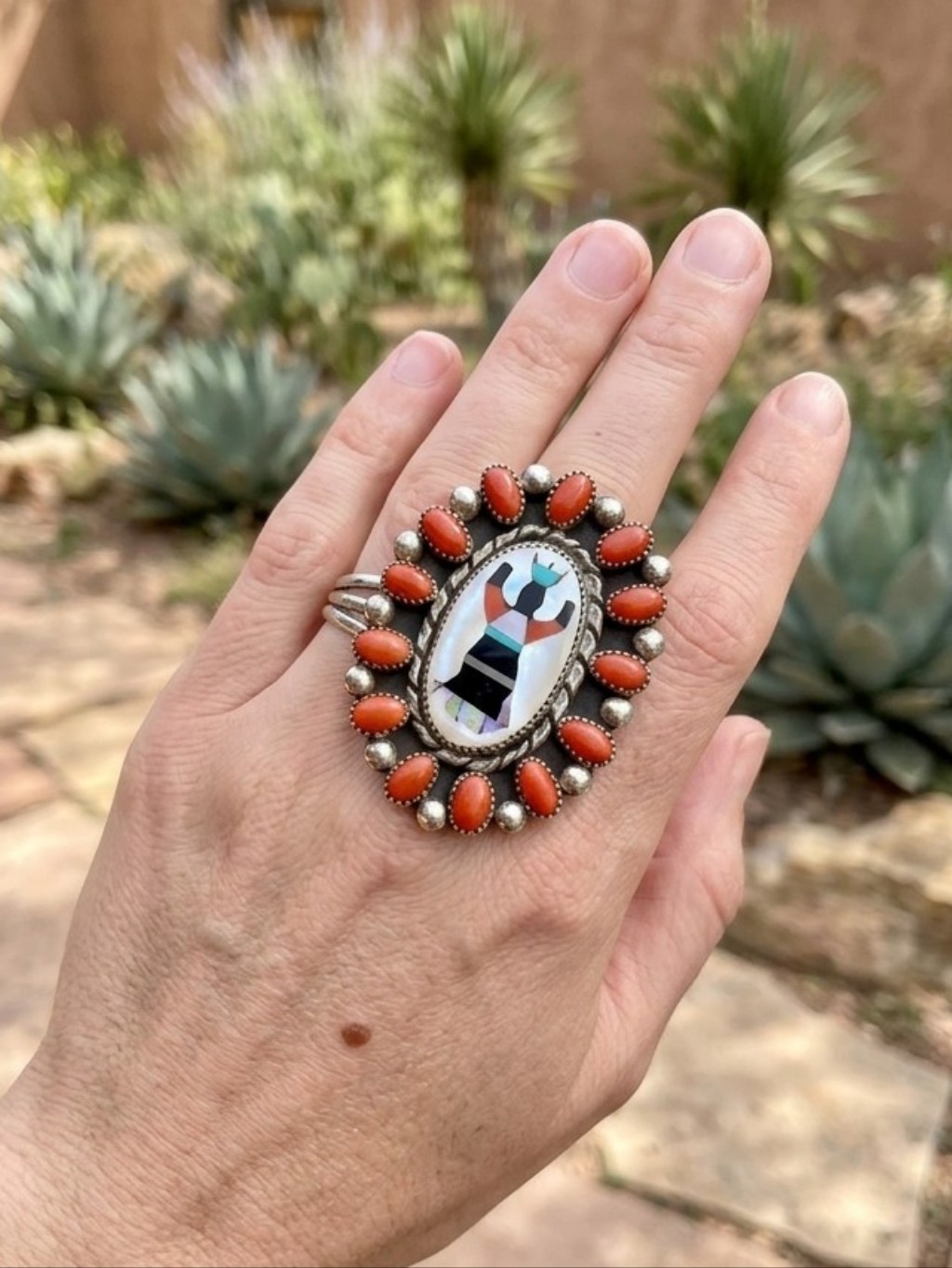 Vtg Zuni Sterling Silver Inlay Kachina Ring 20 Coral Cluster Signed Eb 22g